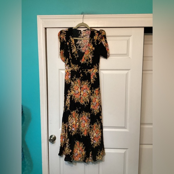 Wrapped In Your Love Maxi Dress - Picture 3 of 8